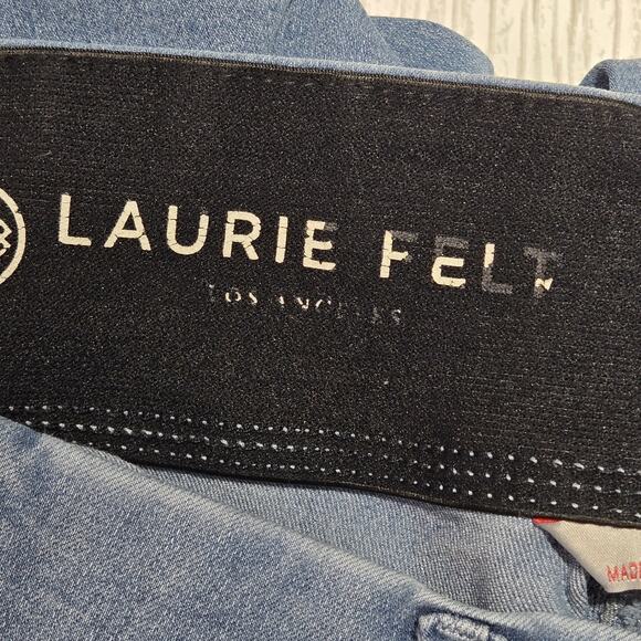 Laurie Felt Silky Curve Bootcut Cropped Med Wash Denim Logo Button Front LARGE - Picture 8 of 14